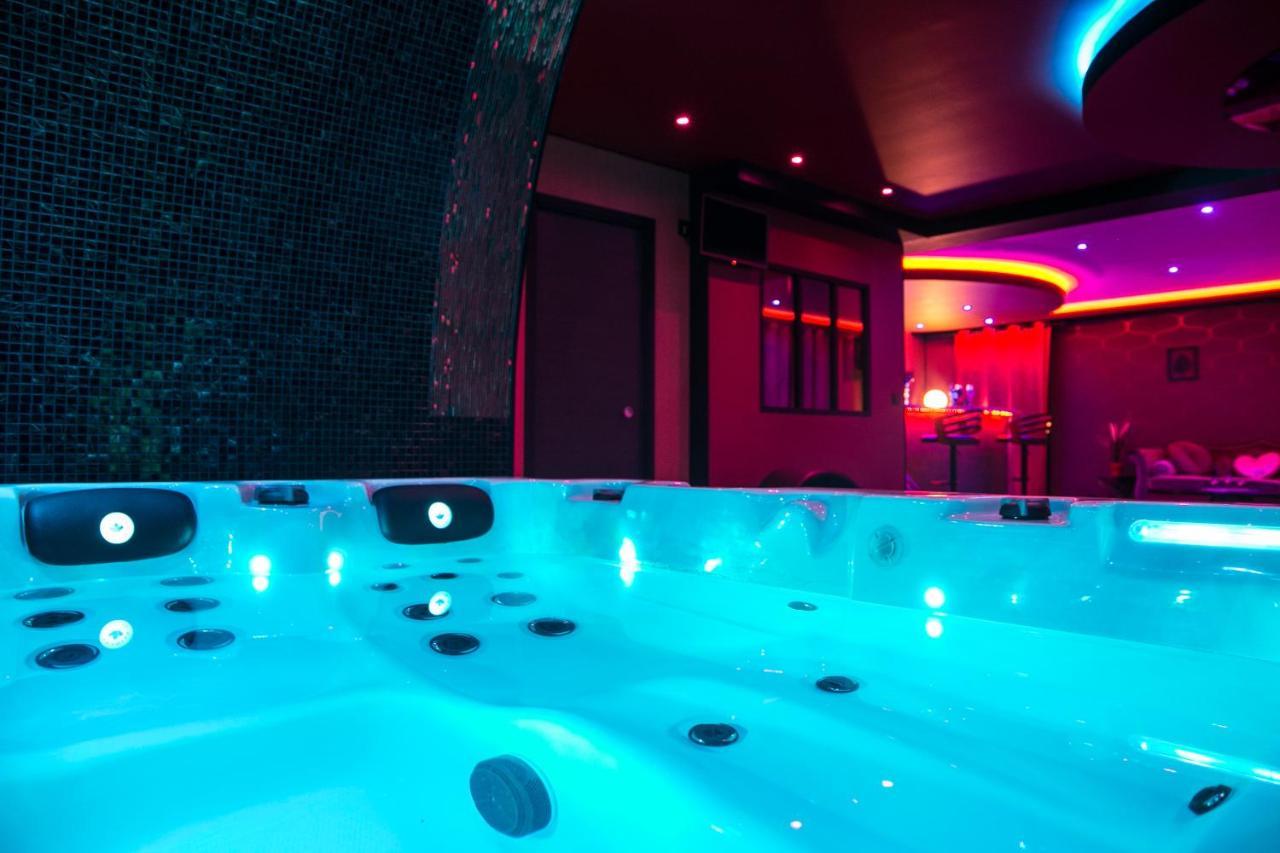L'Insolite Spa Privatif "Suite Luxueuse-Jacuzzi" Тулуза Екстериор снимка