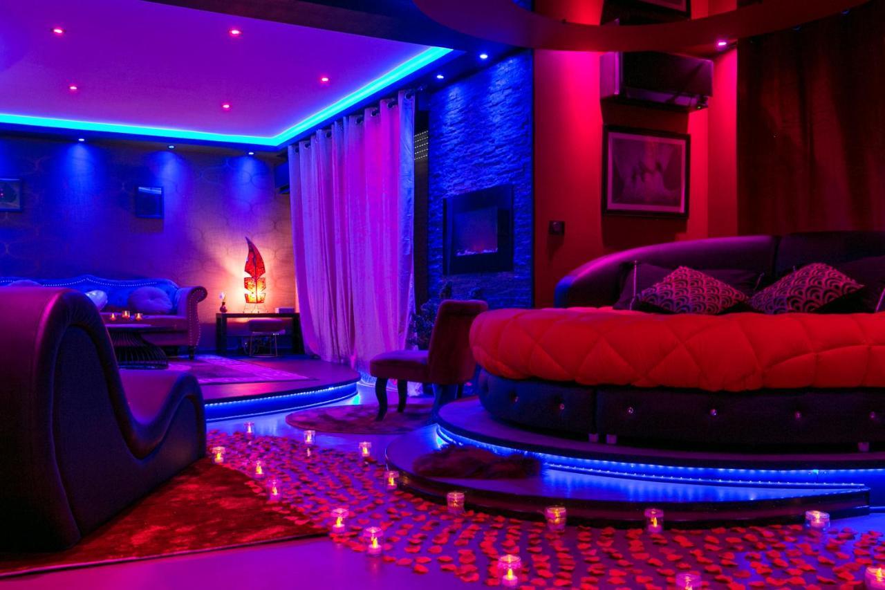 L'Insolite Spa Privatif "Suite Luxueuse-Jacuzzi" Тулуза Екстериор снимка