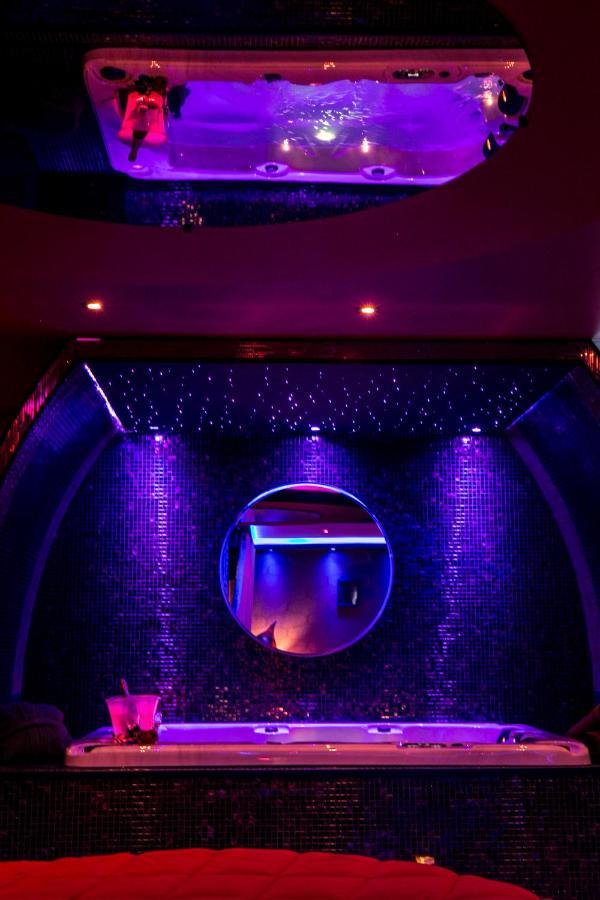 L'Insolite Spa Privatif "Suite Luxueuse-Jacuzzi" Тулуза Екстериор снимка